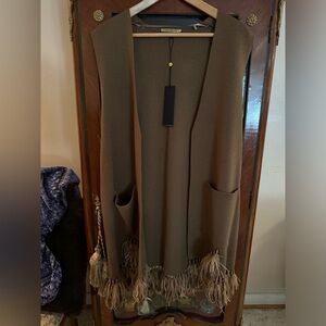 BRAND NEW Brown vest/jacket. Super cute!